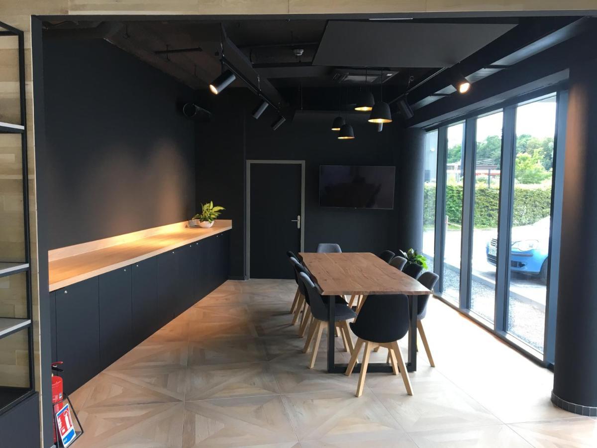Ibis Styles Valenciennes Petite Foret Ngoại thất bức ảnh