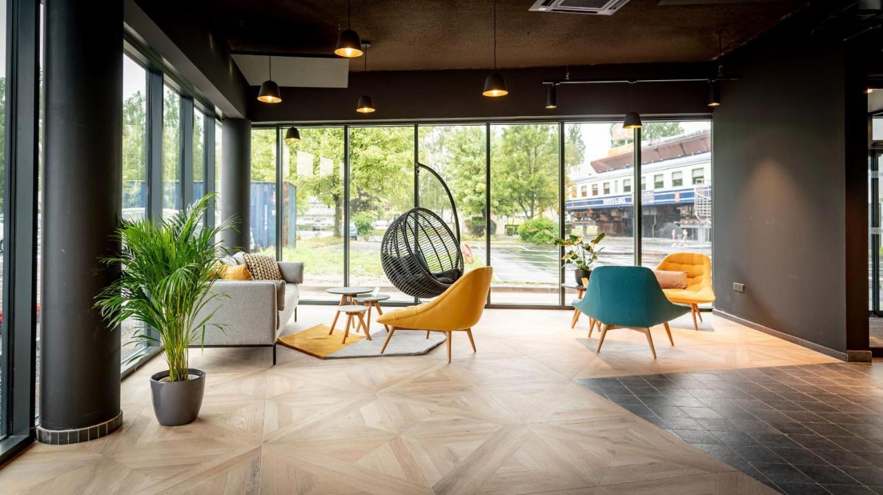 Ibis Styles Valenciennes Petite Foret Ngoại thất bức ảnh
