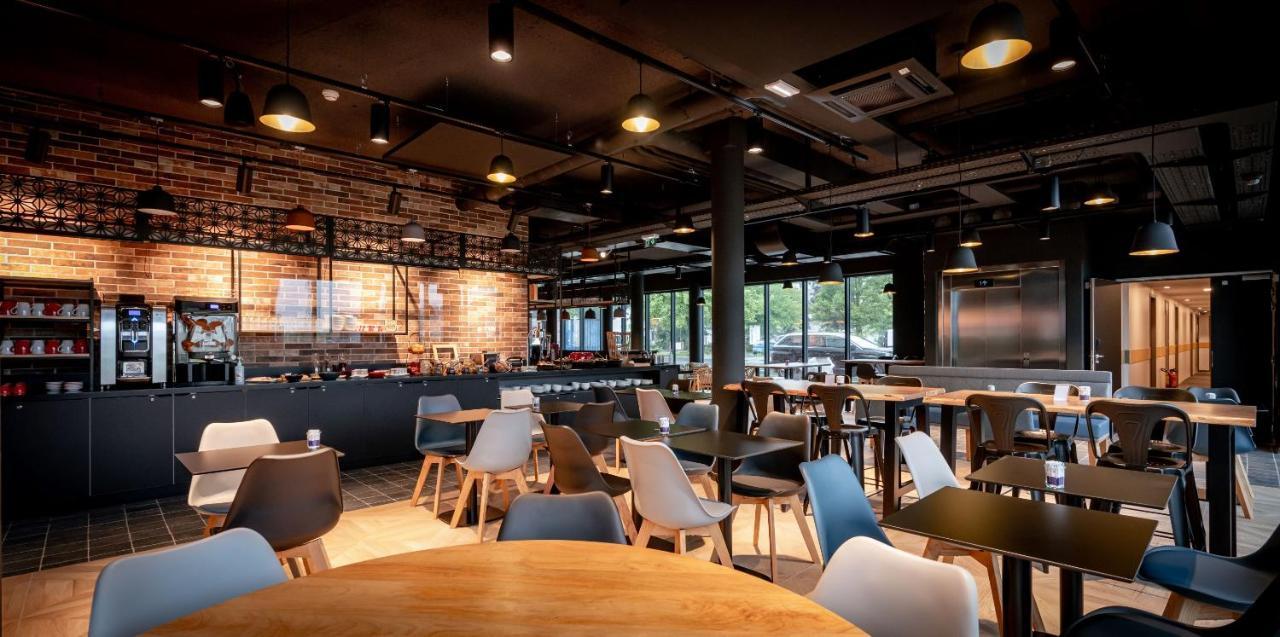 Ibis Styles Valenciennes Petite Foret Ngoại thất bức ảnh