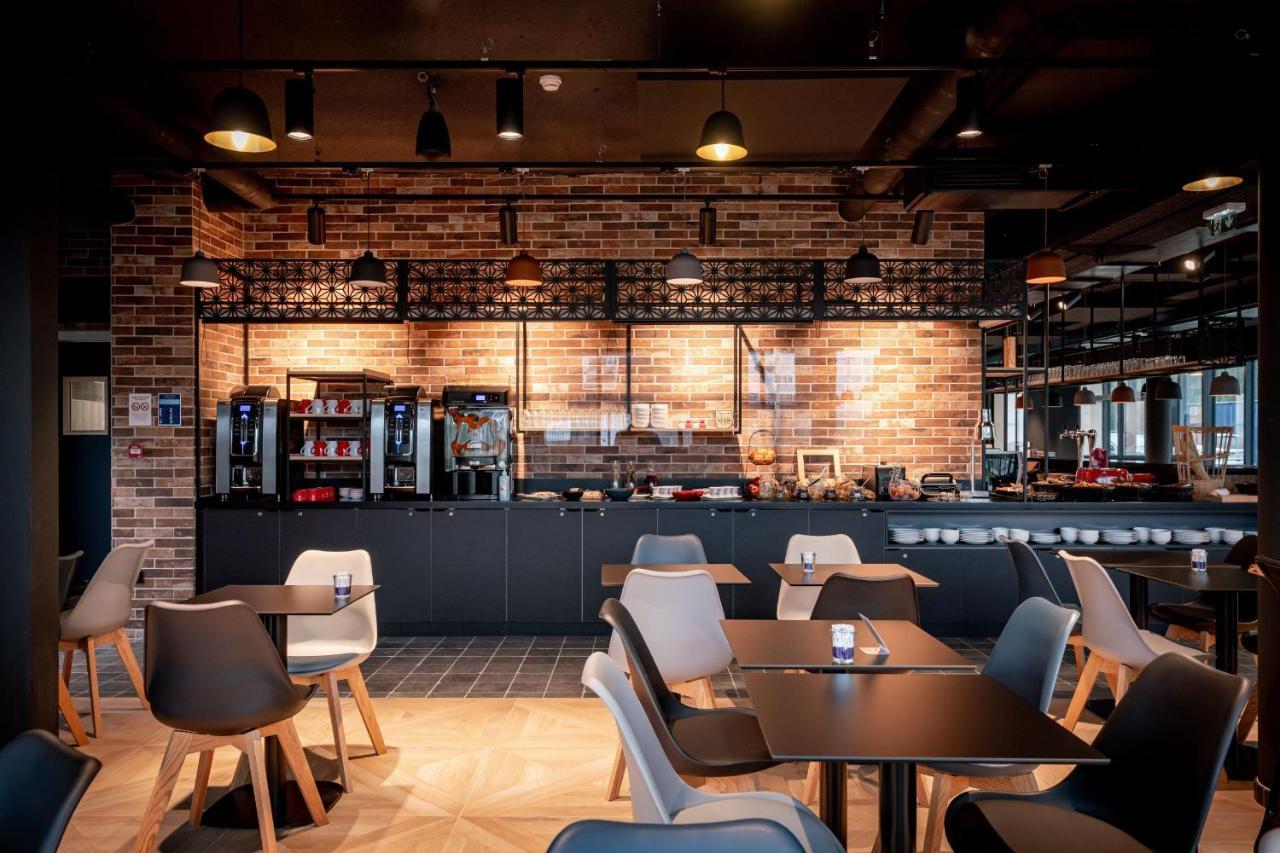 Ibis Styles Valenciennes Petite Foret Ngoại thất bức ảnh