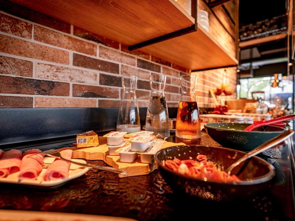 Ibis Styles Valenciennes Petite Foret Ngoại thất bức ảnh